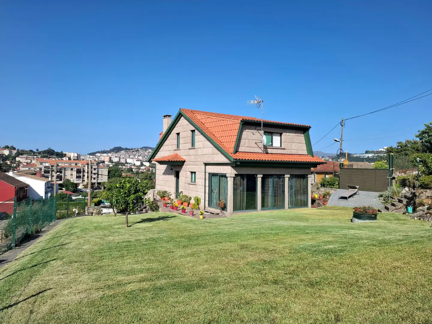 https://static.fotocasa.es/images/ads/46e6e110-6c97-4af9-81c2-5e983e62e671?rule=original