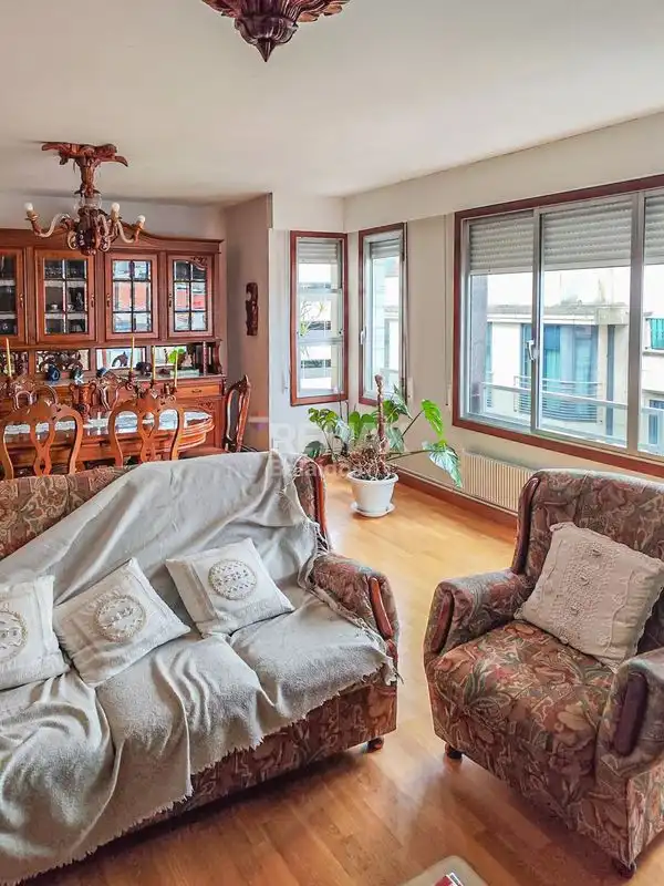 https://static.fotocasa.es/images/ads/e232258d-e960-4e6f-8344-0102234ce19e?rule=original