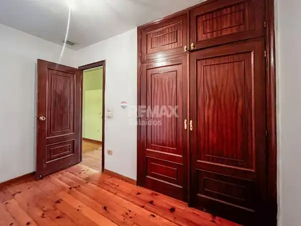 https://static.fotocasa.es/images/ads/70511ad3-8800-4b96-8243-42e8fb8bbcc0?rule=original