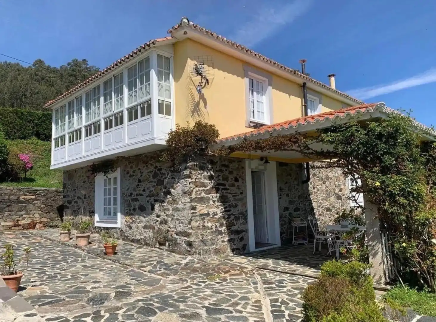 https://static.fotocasa.es/images/ads/1708196d-5957-4790-a73b-bd9f4aa3dd78?rule=original