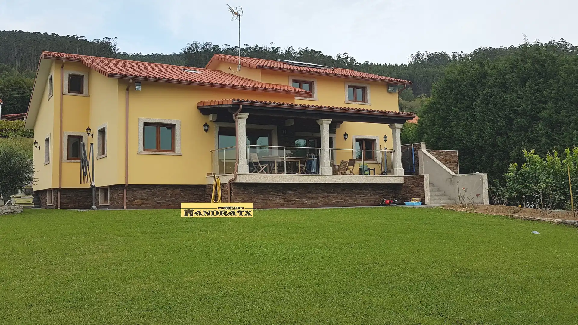 https://static.fotocasa.es/images/ads/cc6b3ef4-1cfb-4ad5-b128-8cb74a888e98?rule=original