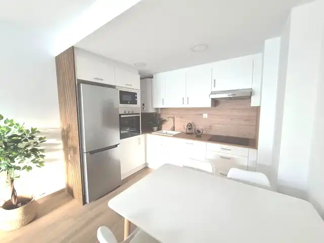 https://static.fotocasa.es/images/ads/7d8479cc-9743-44f8-a91c-9f63886fd834?rule=original