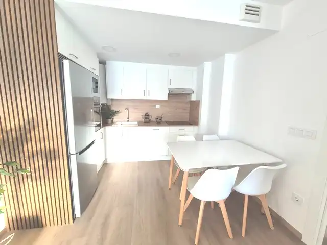 https://static.fotocasa.es/images/ads/d1a7fd91-d9d2-465b-a4be-956050d76199?rule=original