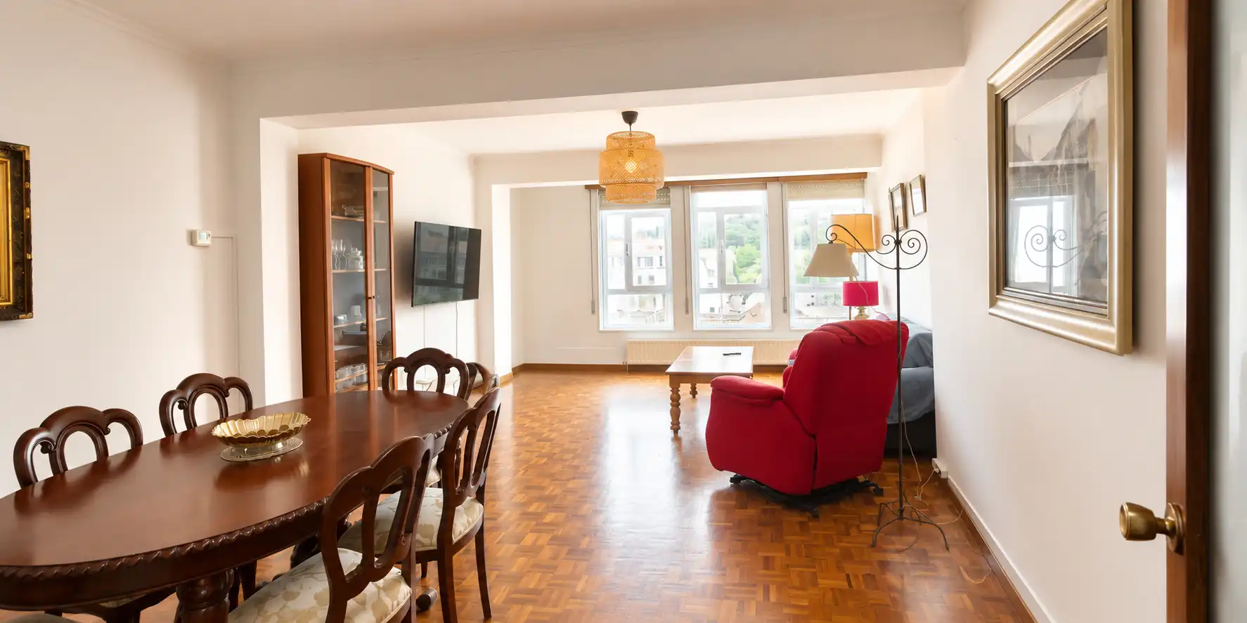 https://static.fotocasa.es/images/ads/75f55eba-9e3a-46f9-86be-7d988730c989?rule=original