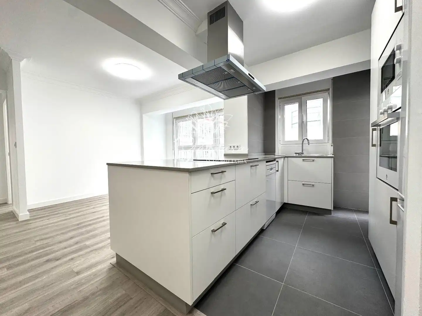 https://static.fotocasa.es/images/ads/9c19669a-135a-404f-a88f-c940647a5a01?rule=original