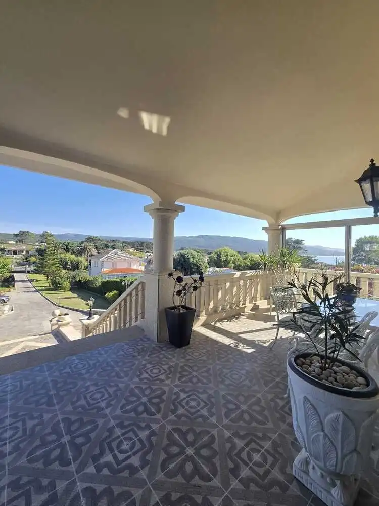 https://static.fotocasa.es/images/ads/fd5a5111-d030-48ae-a4de-65a2751e4291?rule=original