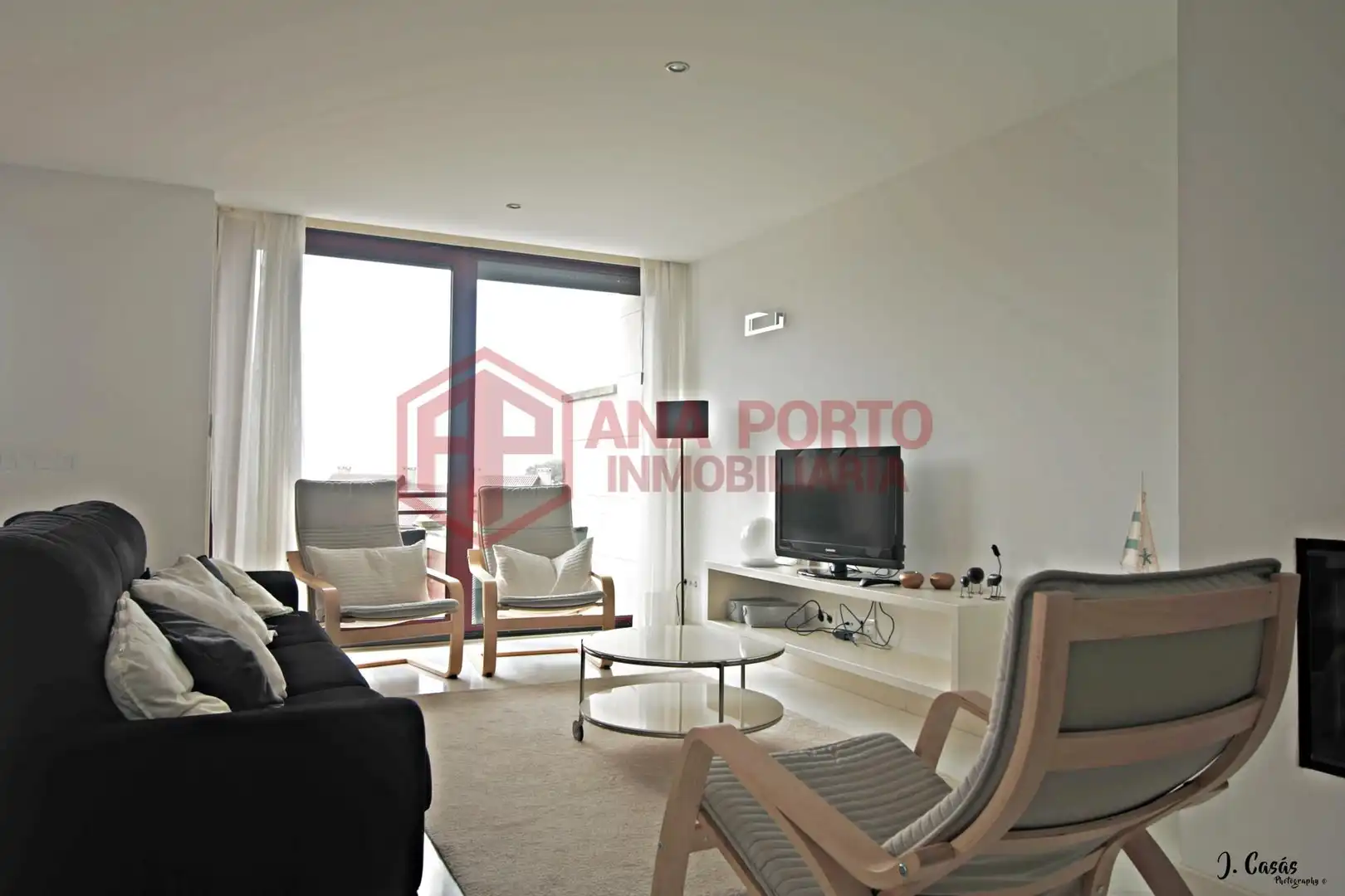 https://static.fotocasa.es/images/ads/796969f8-0508-4e69-a32b-ba4e983c77fe?rule=original