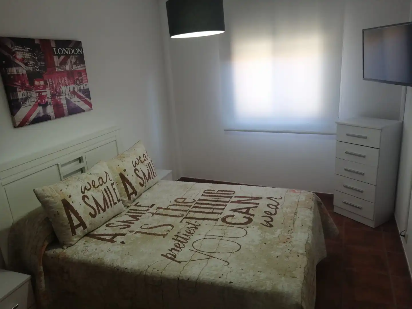 https://static.fotocasa.es/images/ads/552e1969-efb3-45c1-bfcb-369a7dbf59d0?rule=original
