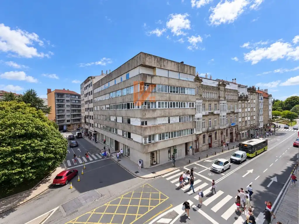 https://static.fotocasa.es/images/ads/b2529aca-be68-49f7-9b42-331b52dd803b?rule=original