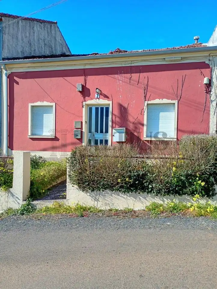 https://static.fotocasa.es/images/ads/28d9e7e8-5fcf-47e7-b4fc-42eb28963de4?rule=original