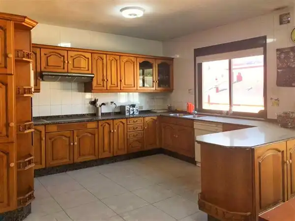 https://static.fotocasa.es/images/ads/981e9556-fdbf-4e1f-bf50-bd4af618180a?rule=original