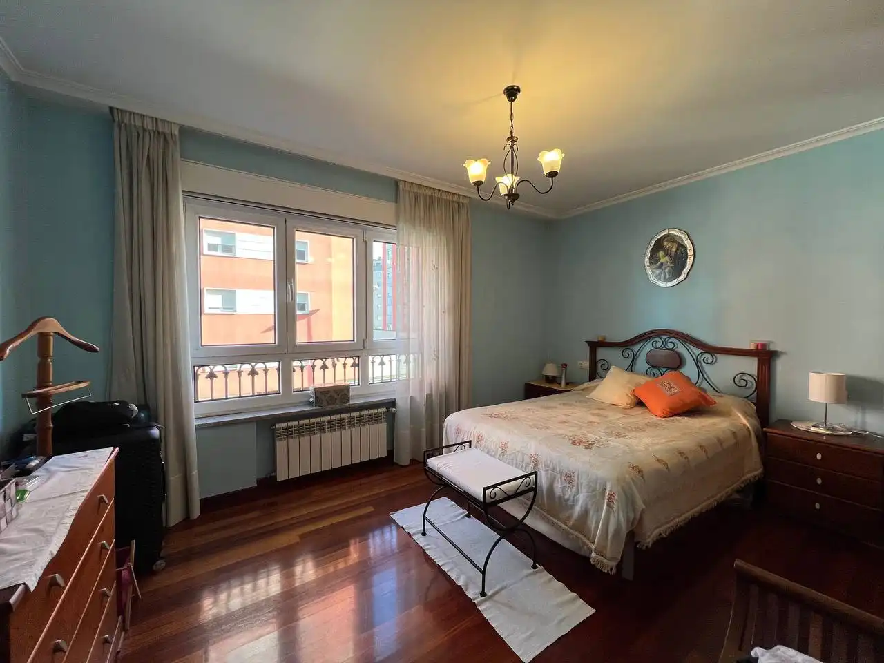 https://static.fotocasa.es/images/ads/c8f0ba48-3a46-4182-bb11-7092cc87fe90?rule=original
