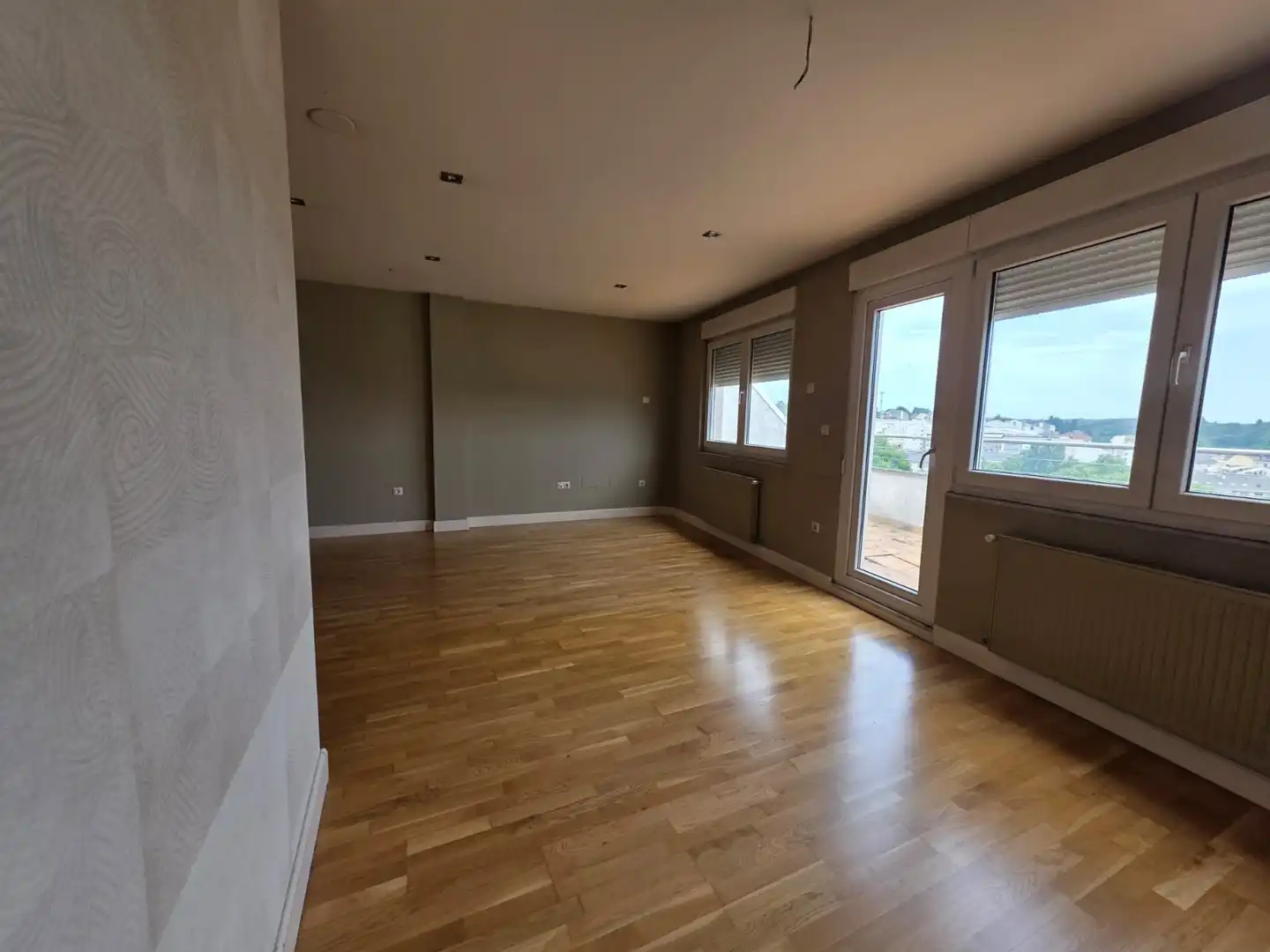https://static.fotocasa.es/images/ads/0a72accb-a989-4f6a-936c-cd5c1944a3e0?rule=original