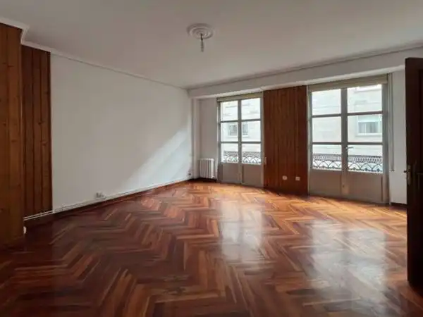 https://static.fotocasa.es/images/ads/6ebc7338-c823-407d-ace6-8f446bca8916?rule=original