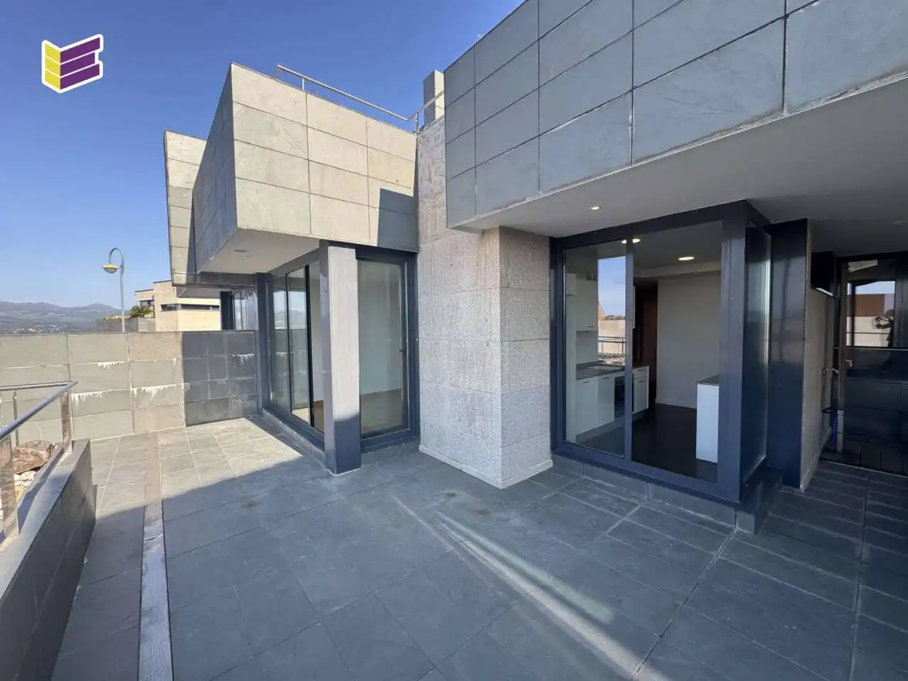 https://static.fotocasa.es/images/ads/c12d8596-49d8-4a37-ad93-d042d2ed9f59?rule=original