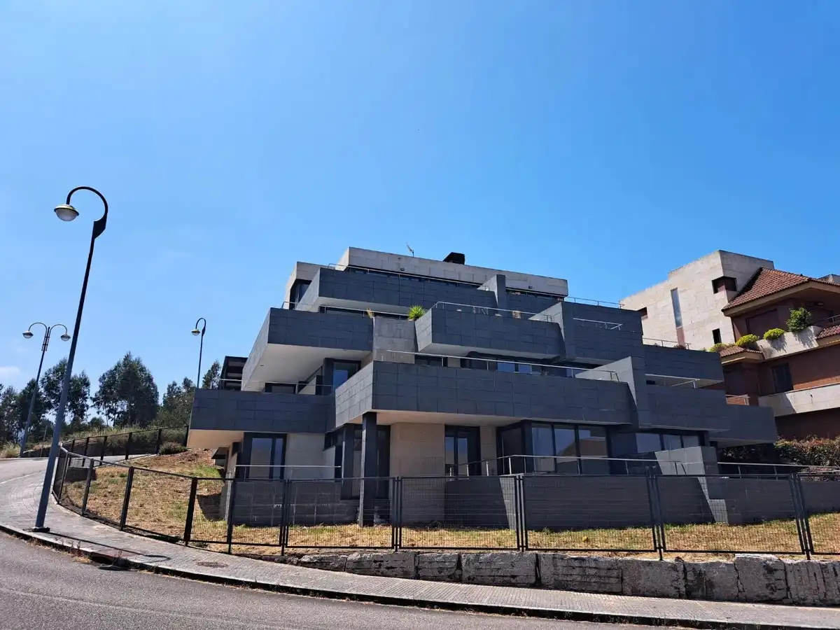 https://static.fotocasa.es/images/ads/fbcd653a-d417-4b1c-b30d-afe3e0a49f2a?rule=original