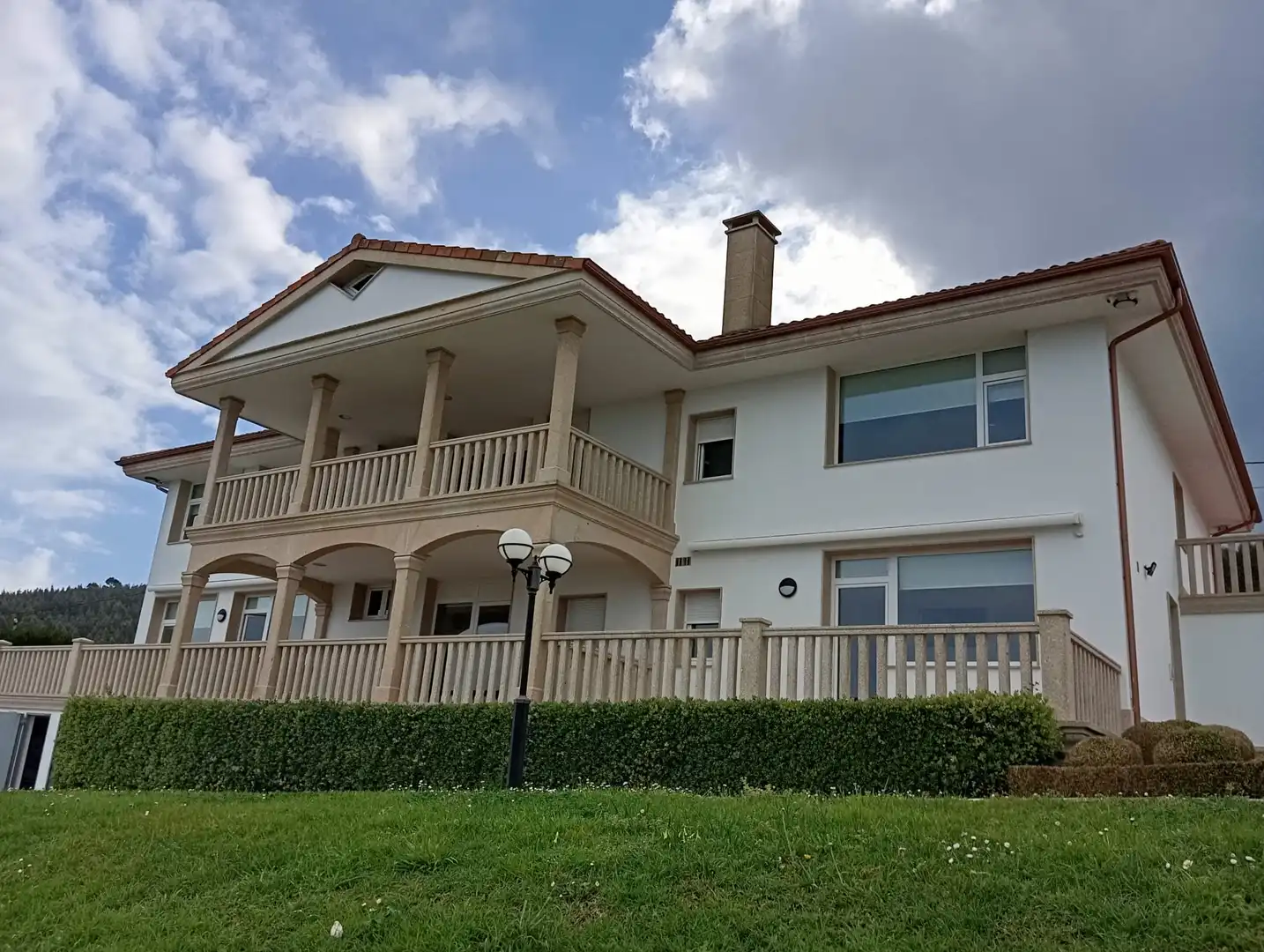 https://static.fotocasa.es/images/ads/ac9a3348-c5d6-4471-8454-64ebb27f5480?rule=original