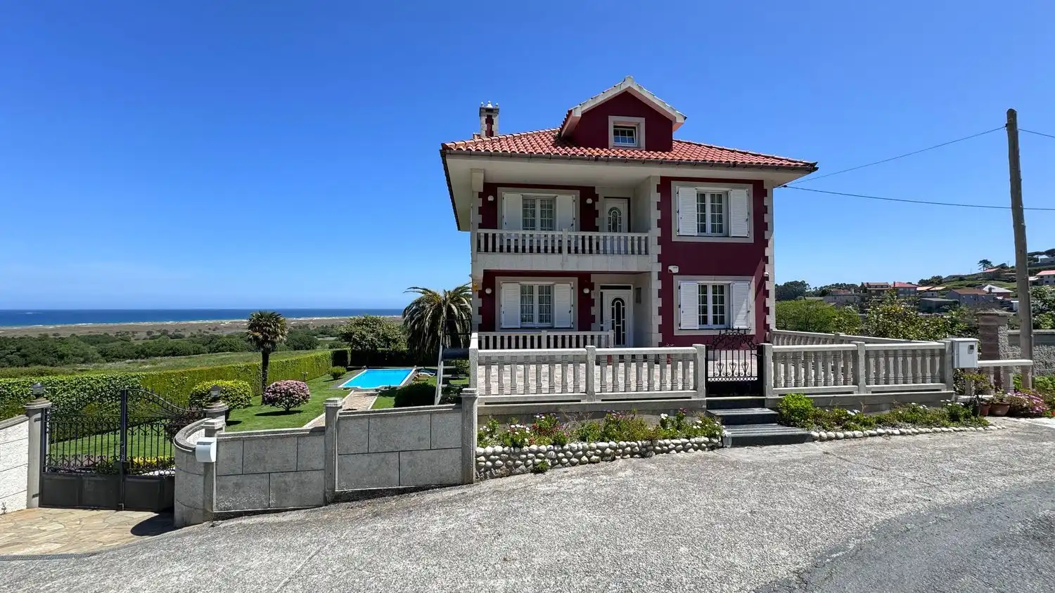 https://static.fotocasa.es/images/ads/88279b44-2d4b-419e-a96d-cf4dd002b1bf?rule=original