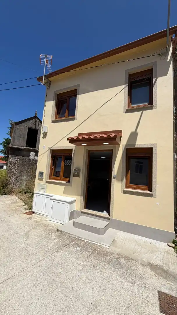 https://static.fotocasa.es/images/ads/4587282c-4ada-4cde-9389-49aadeb99259?rule=original