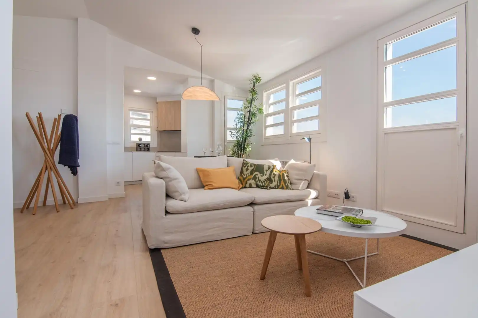 https://static.fotocasa.es/images/ads/93d23169-1765-4aa4-a0b4-8a77b88d19ff?rule=original