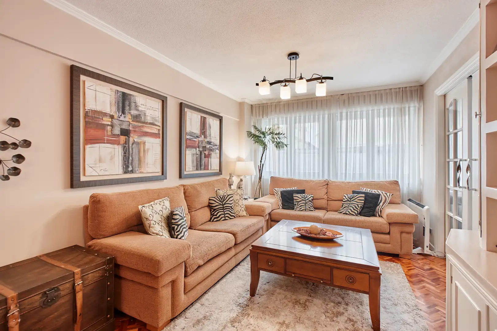 https://static.fotocasa.es/images/ads/4d7cb0f4-7a1d-4a7e-9ea2-30c3c4a6eda6?rule=original