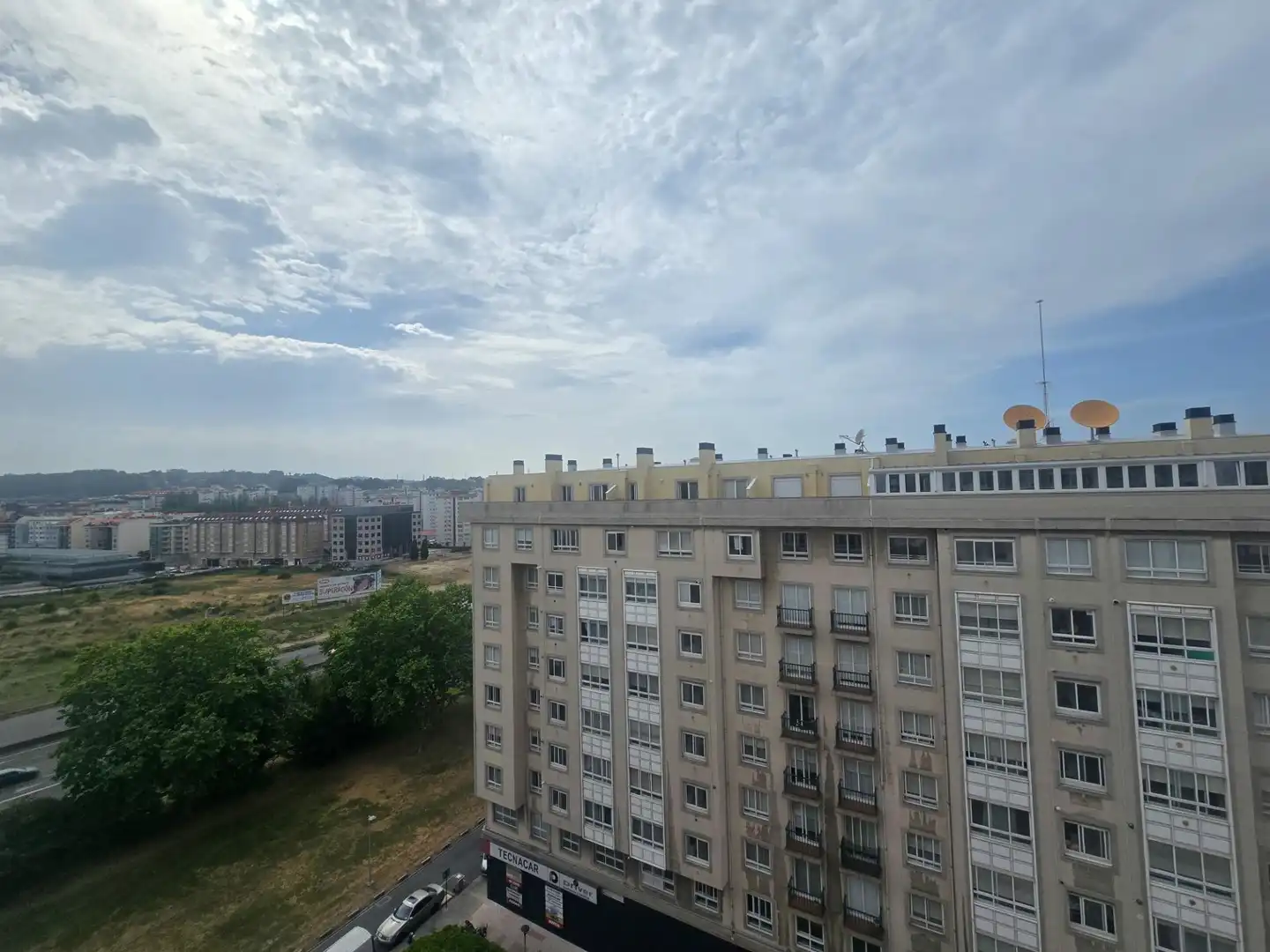 https://static.fotocasa.es/images/ads/3aac2279-a8ed-4bee-880e-48fbb74afcd8?rule=original