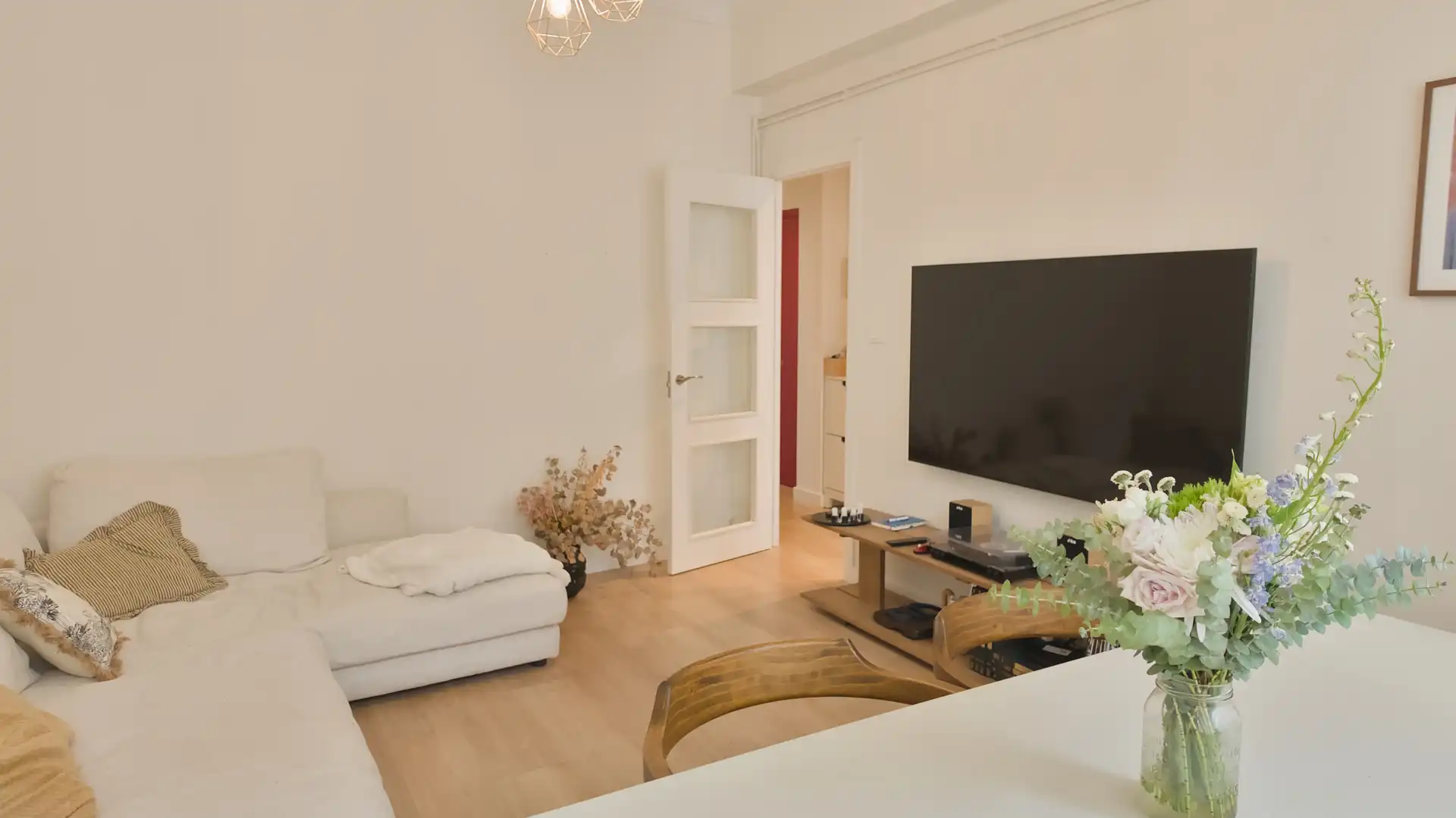 https://static.fotocasa.es/images/ads/f5b5bdab-dd09-42fb-9b27-2db49fbf3534?rule=original