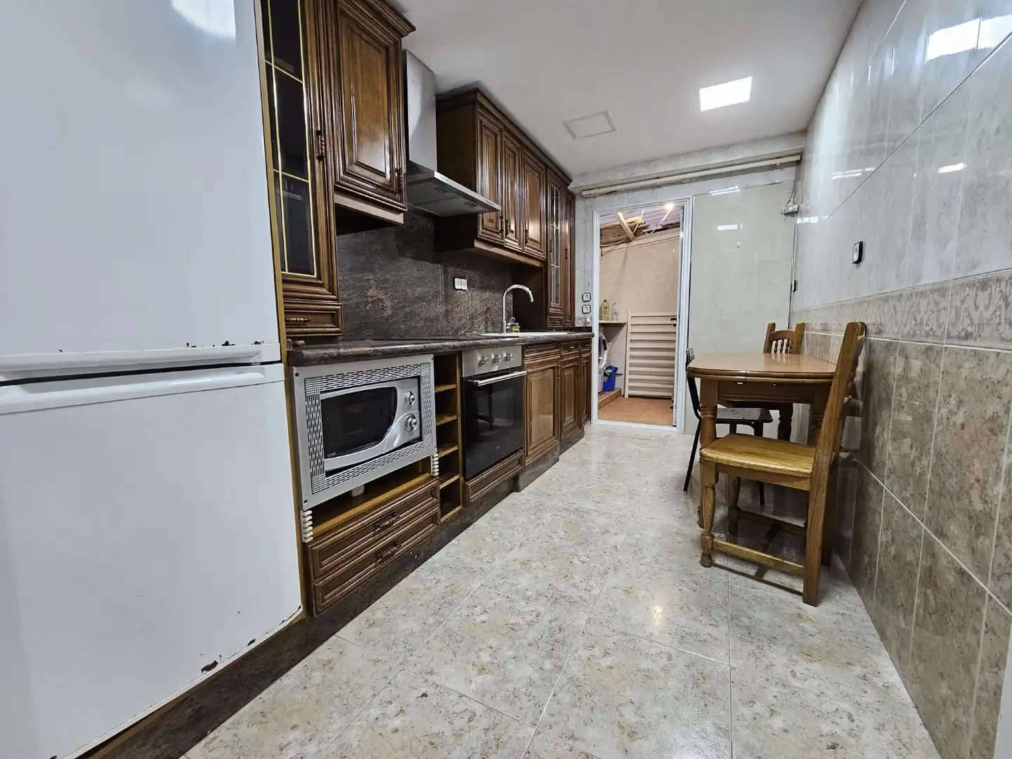 https://static.fotocasa.es/images/ads/1ea56152-94dd-43e9-a28a-a35493e35cd4?rule=original