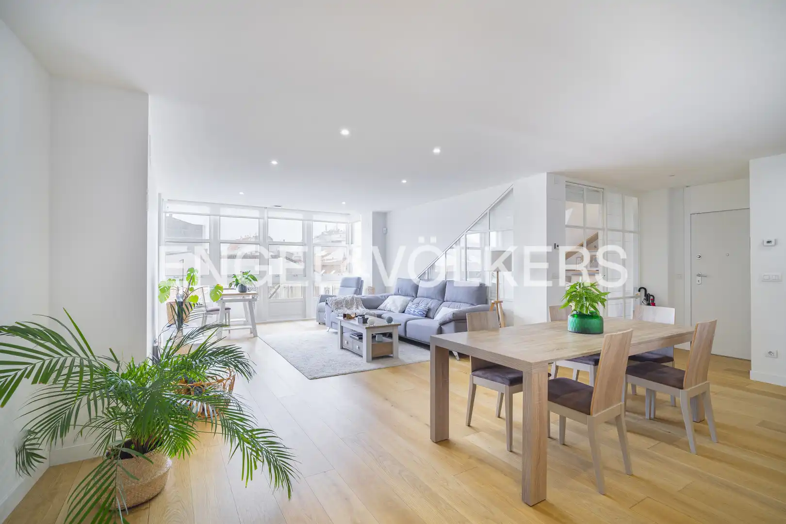 https://static.fotocasa.es/images/ads/e54d0622-c635-4c44-ad68-01cdb9b825b3?rule=original