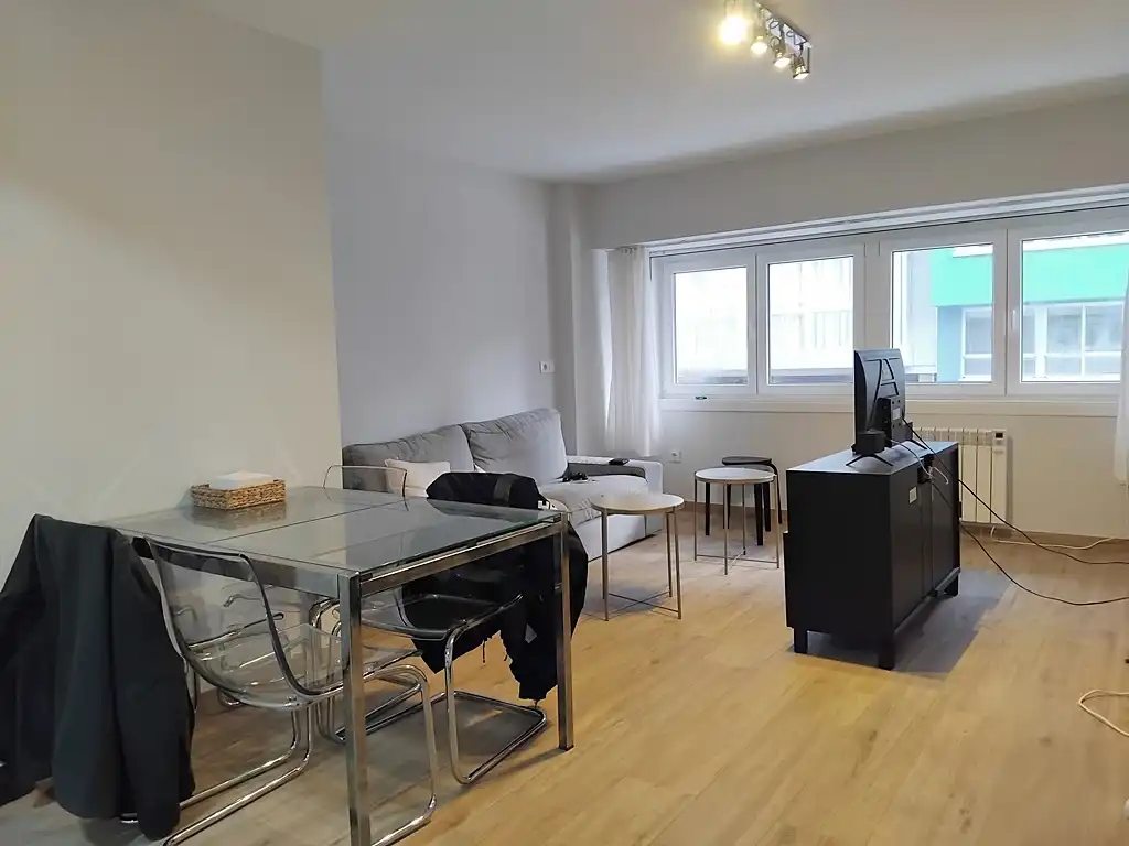 https://static.fotocasa.es/images/ads/f0f609c6-301c-41c8-82f9-6836b534460c?rule=original