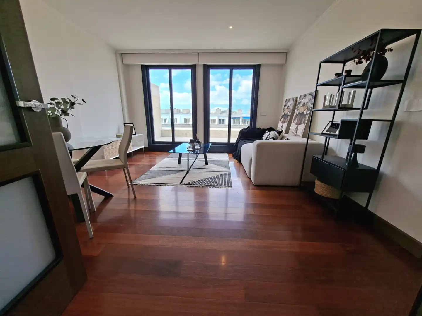 https://static.fotocasa.es/images/ads/12f7cb1f-aed1-45b2-b648-12276ca4f251?rule=original