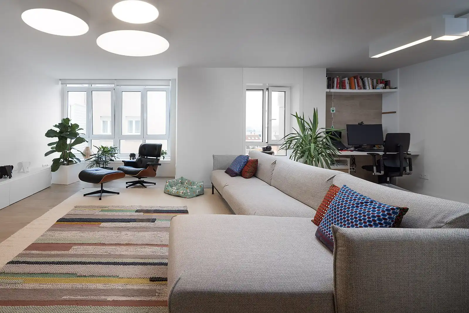 https://static.fotocasa.es/images/ads/e80b63c5-2cc6-434d-b093-5564bf45fb6d?rule=original