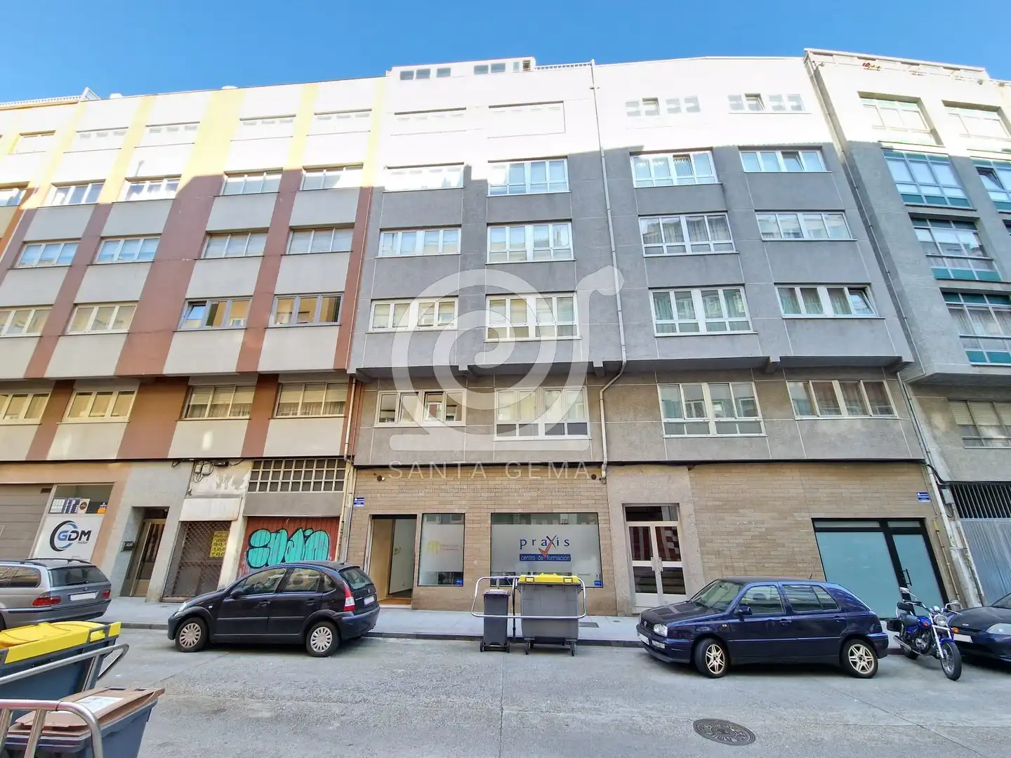 https://static.fotocasa.es/images/ads/e18bd54a-a294-4d0b-bbc0-b0c629ab4c43?rule=original