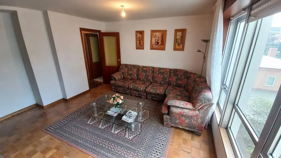 https://static.fotocasa.es/images/ads/8881734a-4a57-4f5e-83c0-922eafb44ded?rule=original
