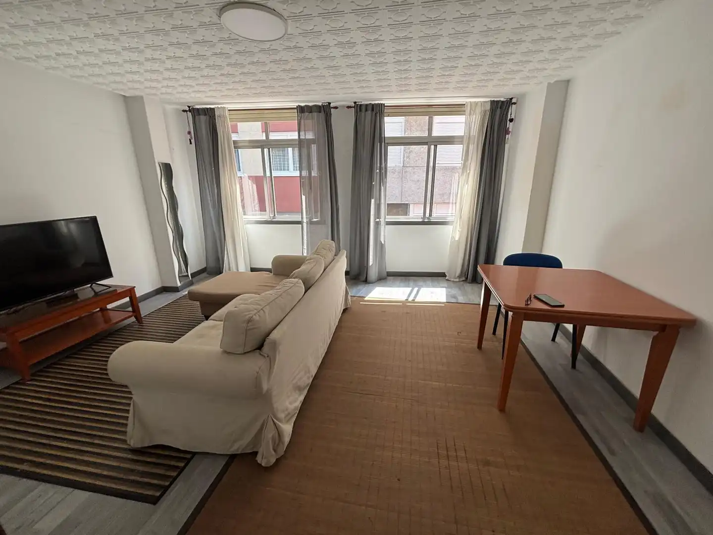 https://static.fotocasa.es/images/ads/a7be08cd-de61-4bd1-bd9b-3317a731491d?rule=original