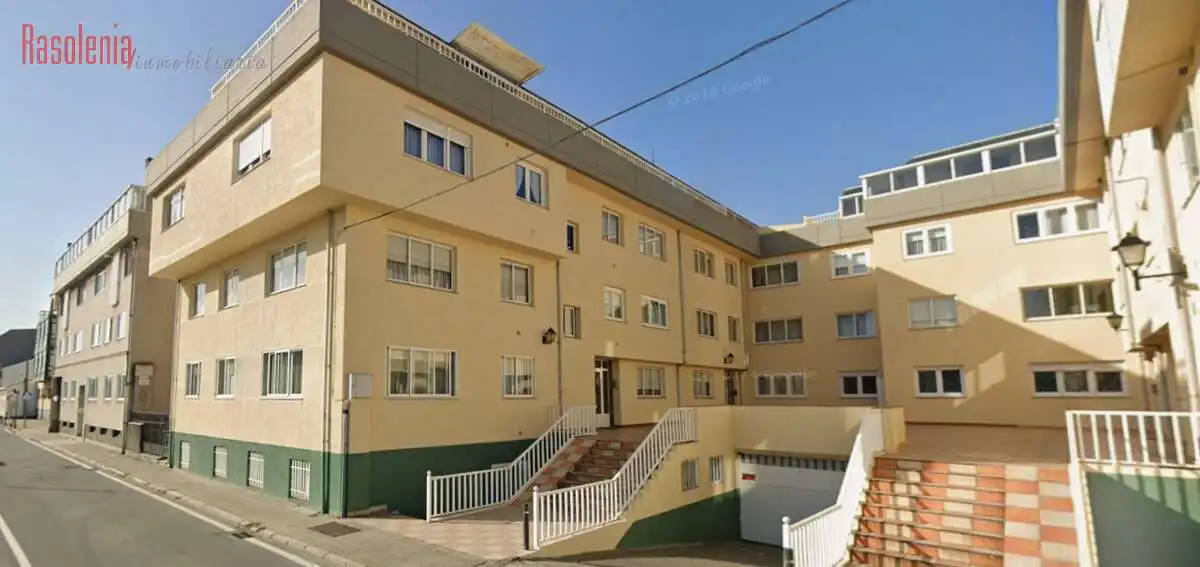 https://static.fotocasa.es/images/ads/546a9cbc-24d0-443e-b6ff-b91d1a710c64?rule=original