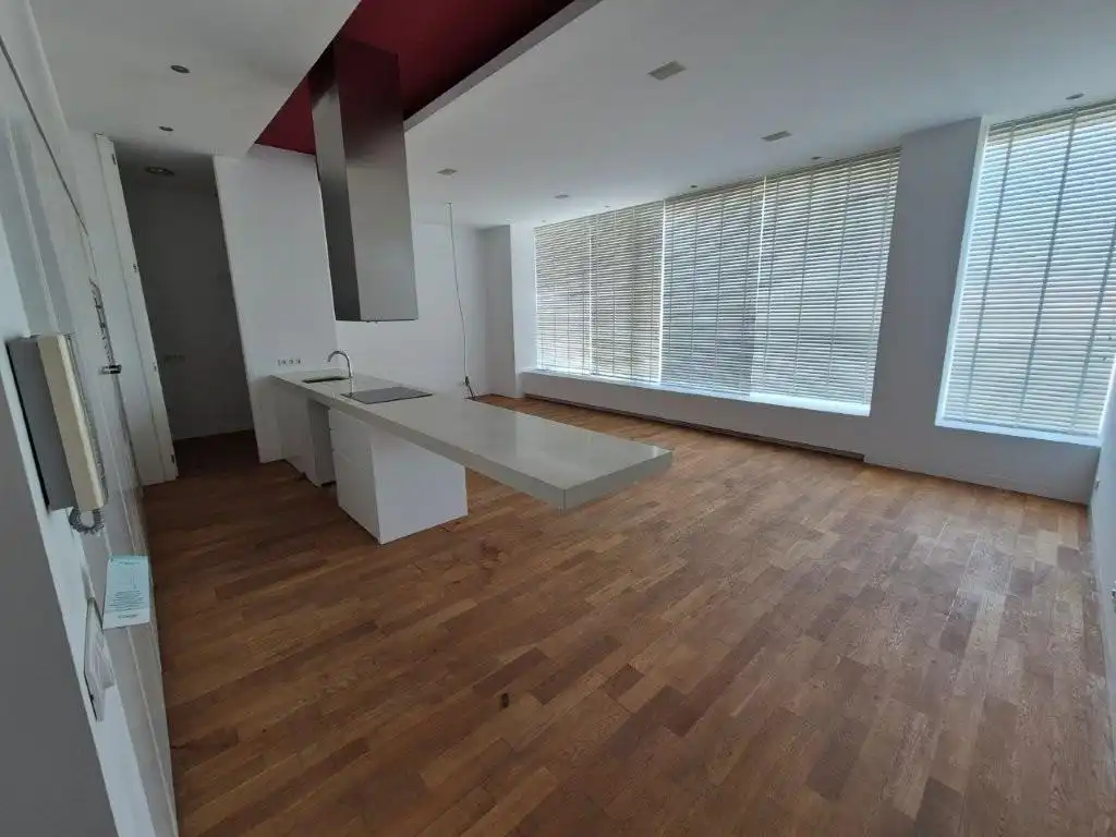 https://static.fotocasa.es/images/ads/55cfeed4-8001-4075-895f-0ab74745dc0b?rule=original