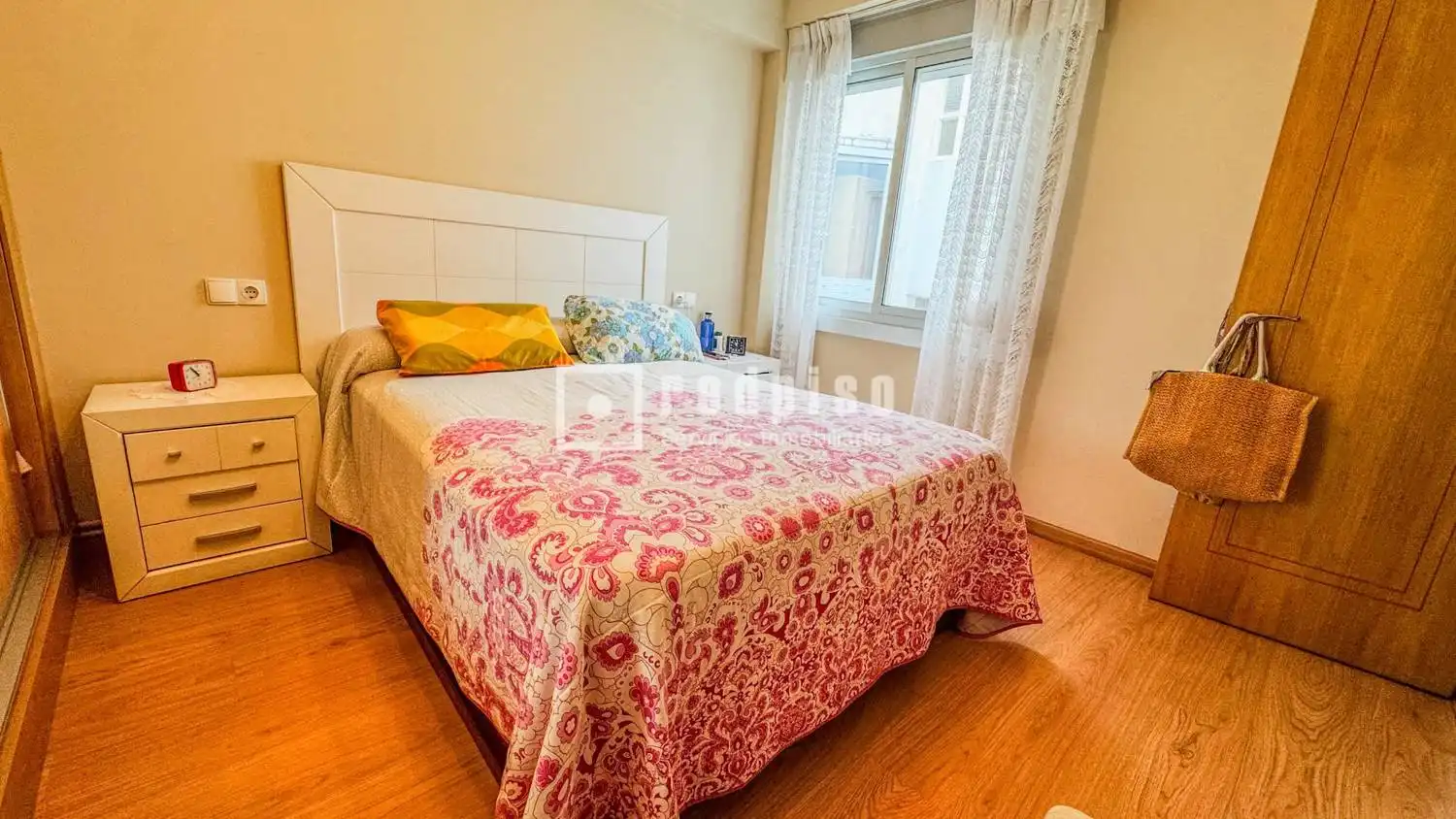 https://static.fotocasa.es/images/ads/b01aa63b-5884-4aeb-9933-949b58b1e2dd?rule=original