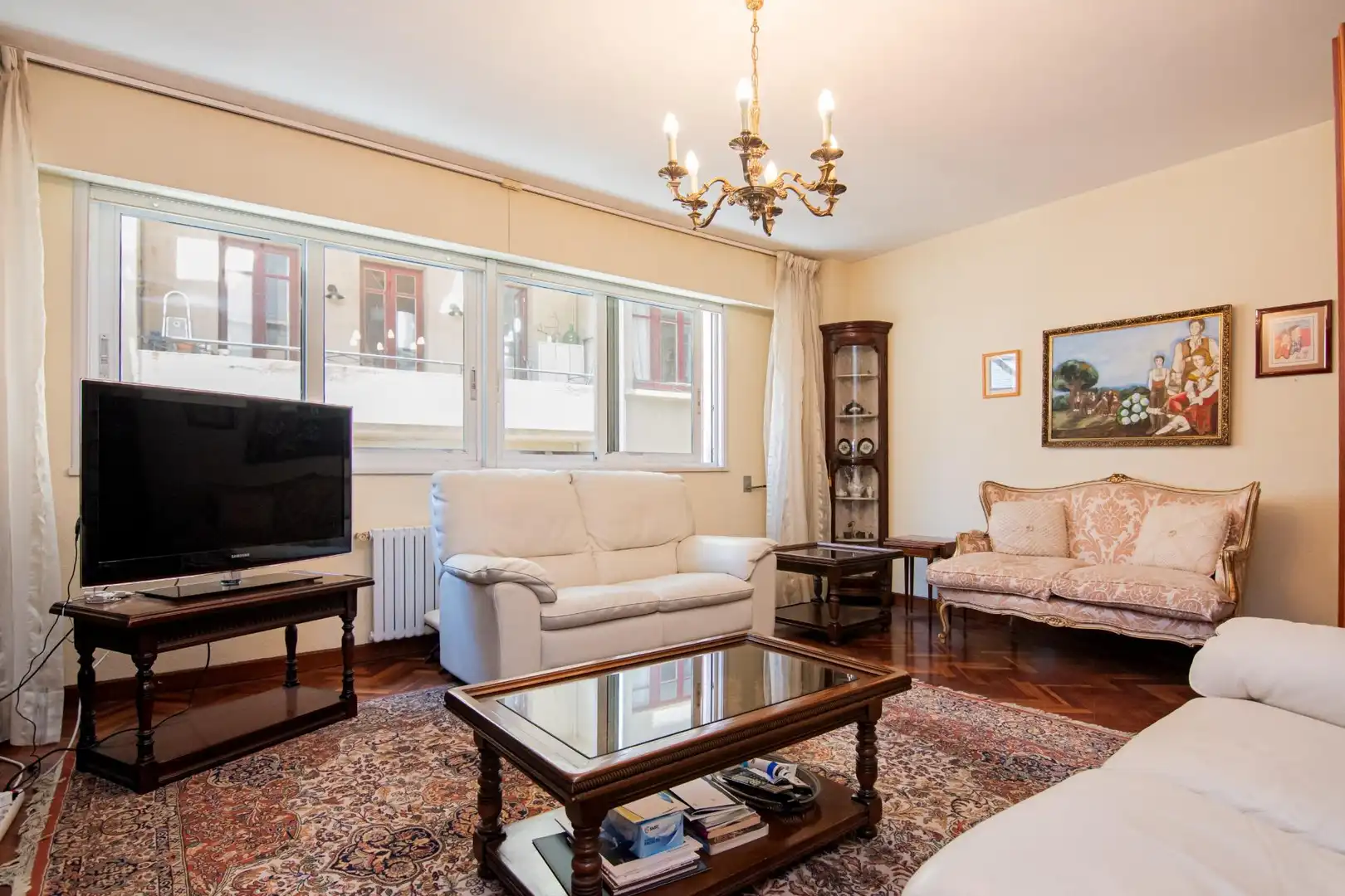 https://static.fotocasa.es/images/ads/ca4f68eb-81a1-4032-8c69-b4dcab52a938?rule=original