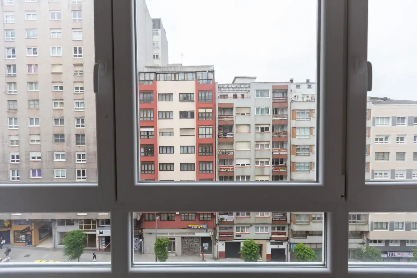 https://static.fotocasa.es/images/ads/efa6fef6-348b-4d5d-a74d-020c524e6304?rule=original