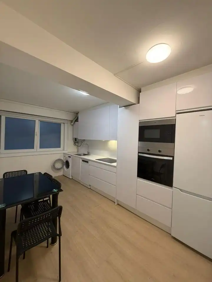 https://static.fotocasa.es/images/ads/64142aee-16bc-48d9-a50f-fa678b874c77?rule=original