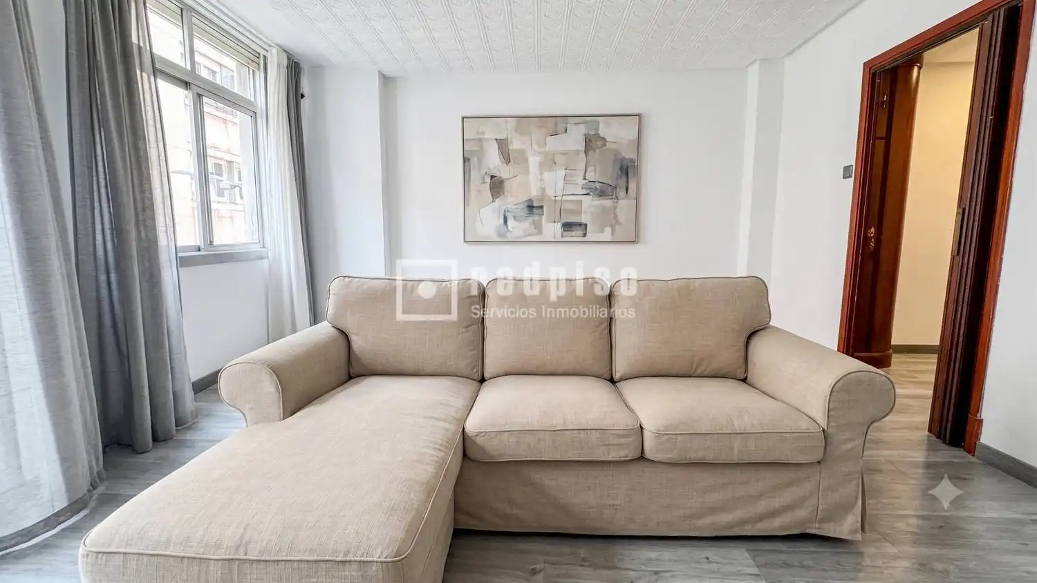 https://static.fotocasa.es/images/ads/f96aec16-7bb8-4860-b746-ef63a58f64d0?rule=original