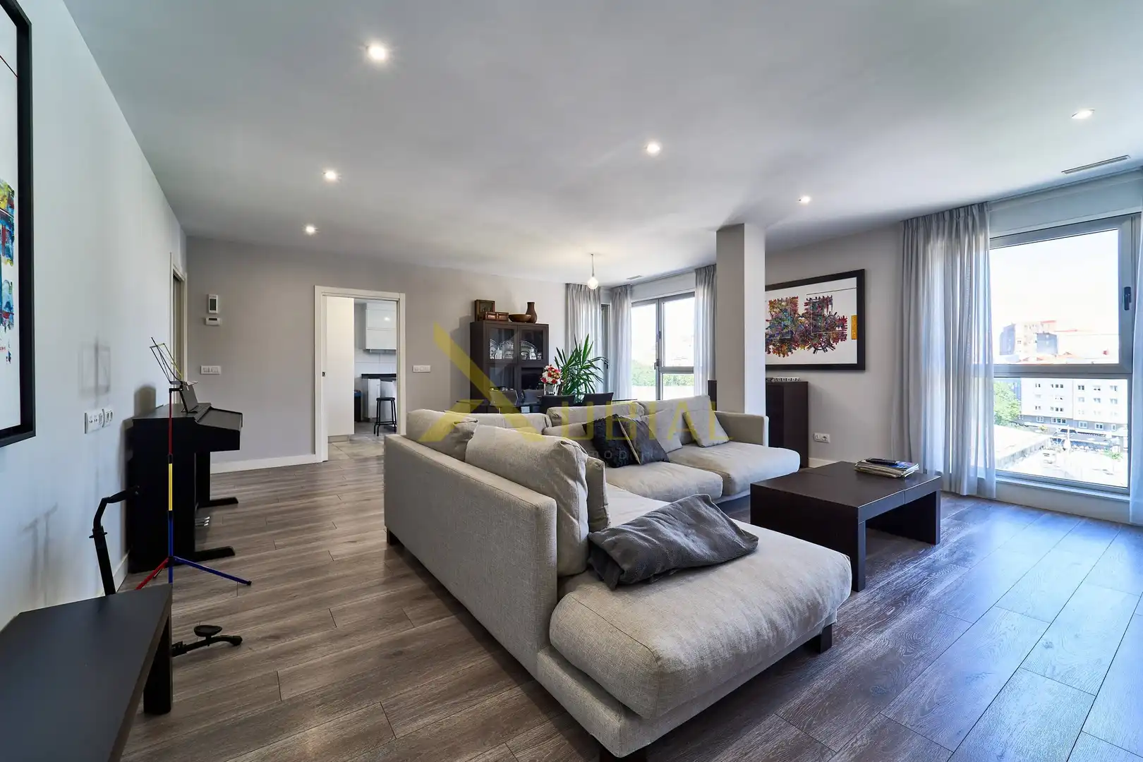 https://static.fotocasa.es/images/ads/5c3f898c-26ff-4c81-8c72-50756fc1a2e5?rule=original