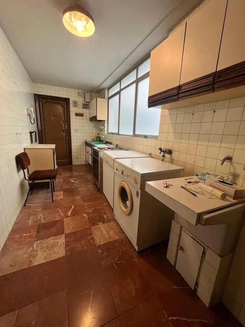 https://static.fotocasa.es/images/ads/5d93beca-14f4-4701-80c0-38871ca3e469?rule=original
