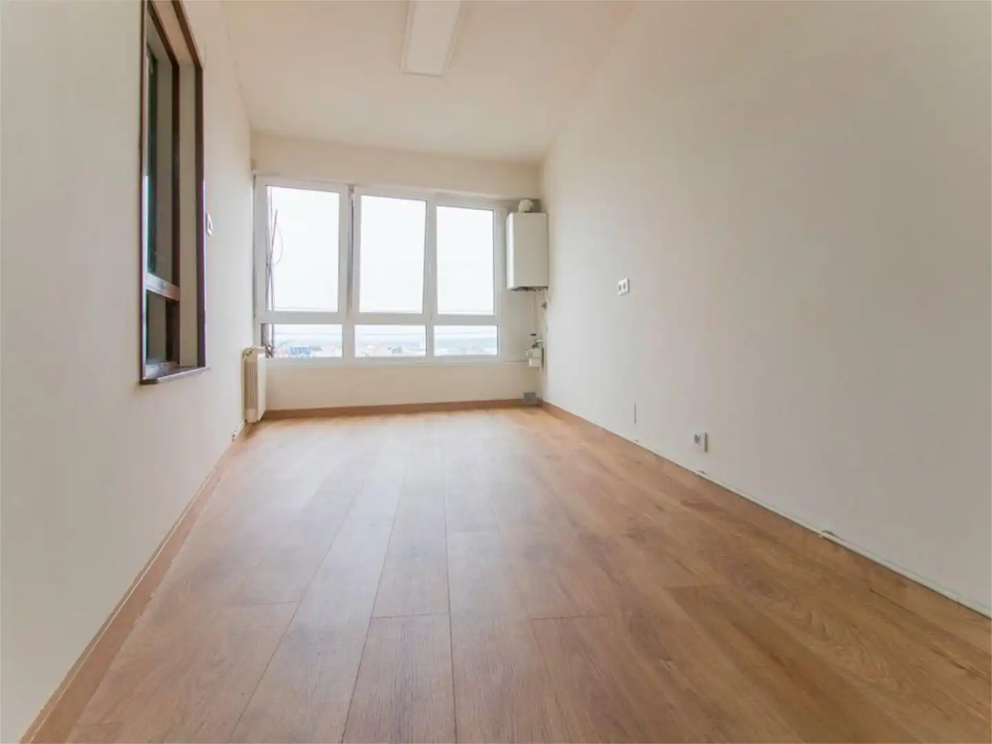 https://static.fotocasa.es/images/anuncio/2025/09/16/187583352/4736502592.jpg?rule=original