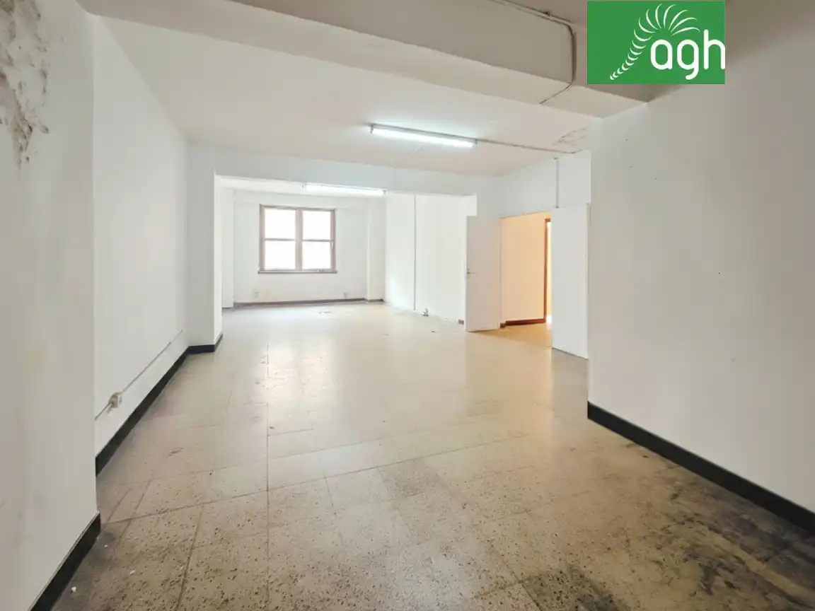 https://static.fotocasa.es/images/ads/f81d7192-31db-4ca0-8042-c3c3c9d53e33?rule=original