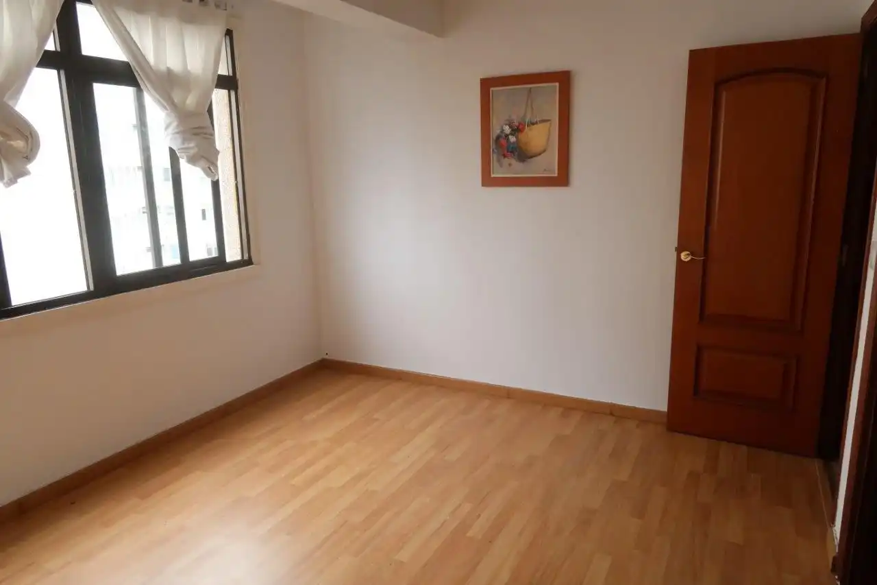 https://static.fotocasa.es/images/ads/6554d81b-fefb-4b08-b3bd-a59c35e5c43e?rule=original