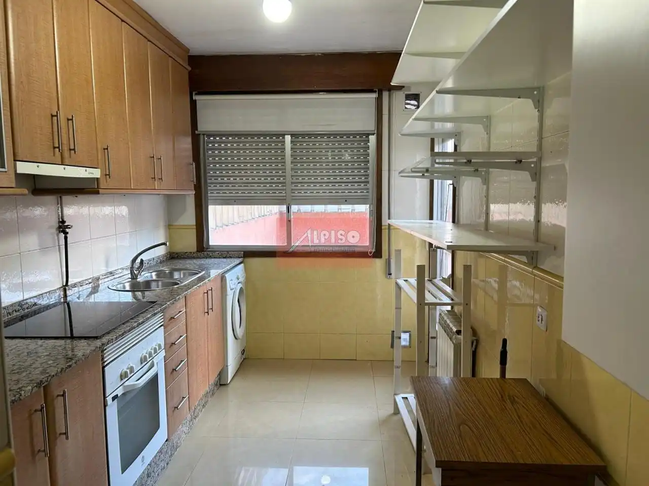 https://static.fotocasa.es/images/ads/5157dd4d-c7e8-41ce-bb6f-17413773e565?rule=original