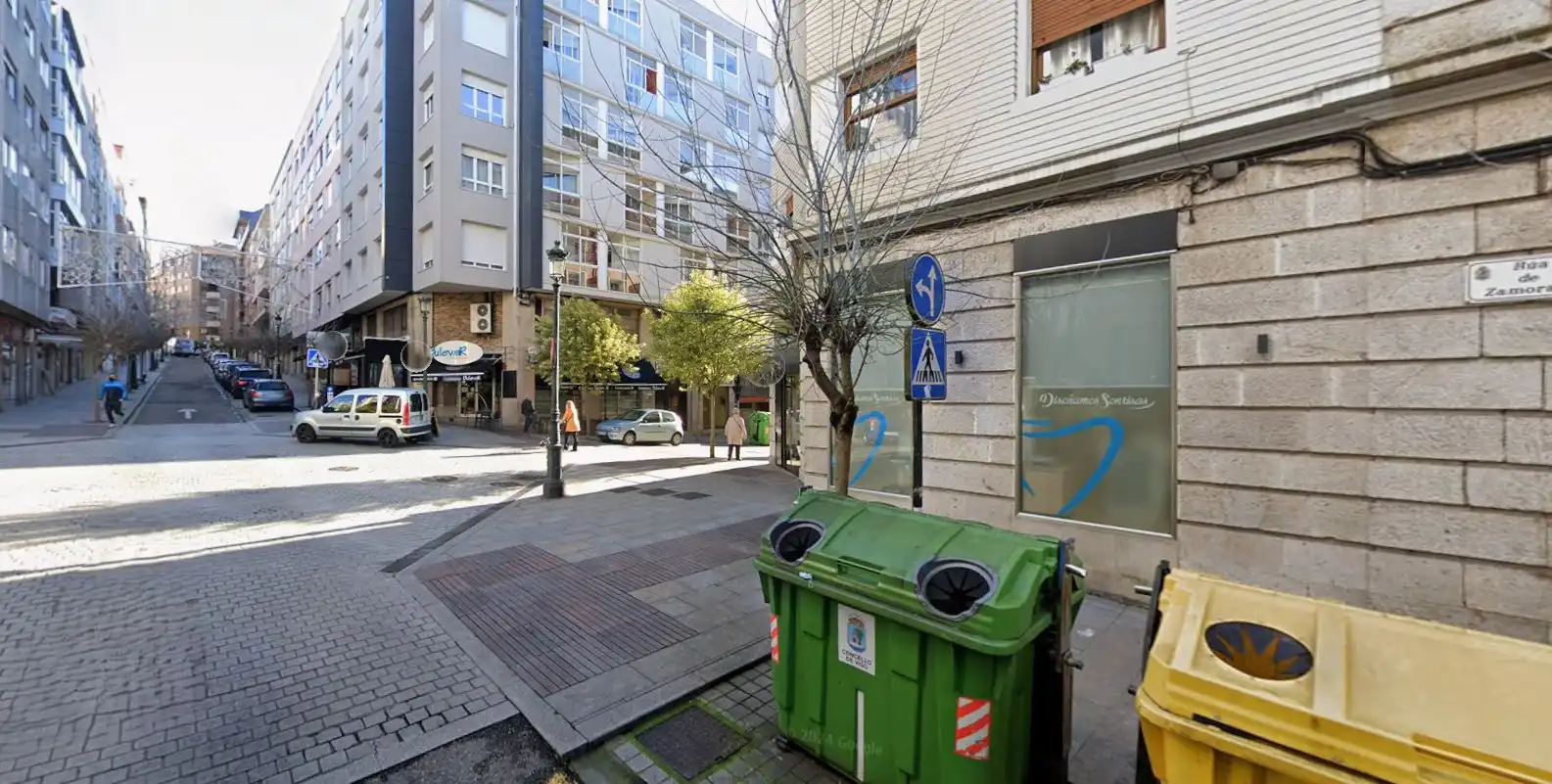 https://static.fotocasa.es/images/ads/10210acf-68c2-4db3-81a1-865a165ff9dc?rule=original