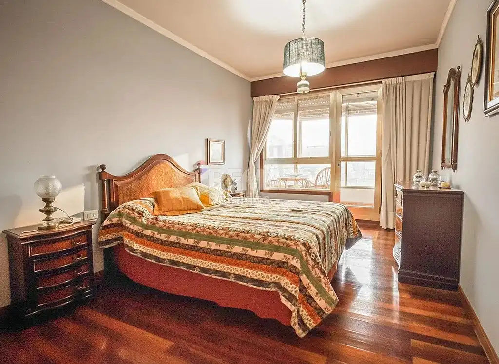 https://static.fotocasa.es/images/ads/dc6b8e23-65d3-44a2-b685-3ae3b6a1e710?rule=original
